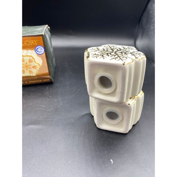 Vtg Season of glory elegant collection Salt & Pepper Shaker Set gold accent - Picture 4 of 6